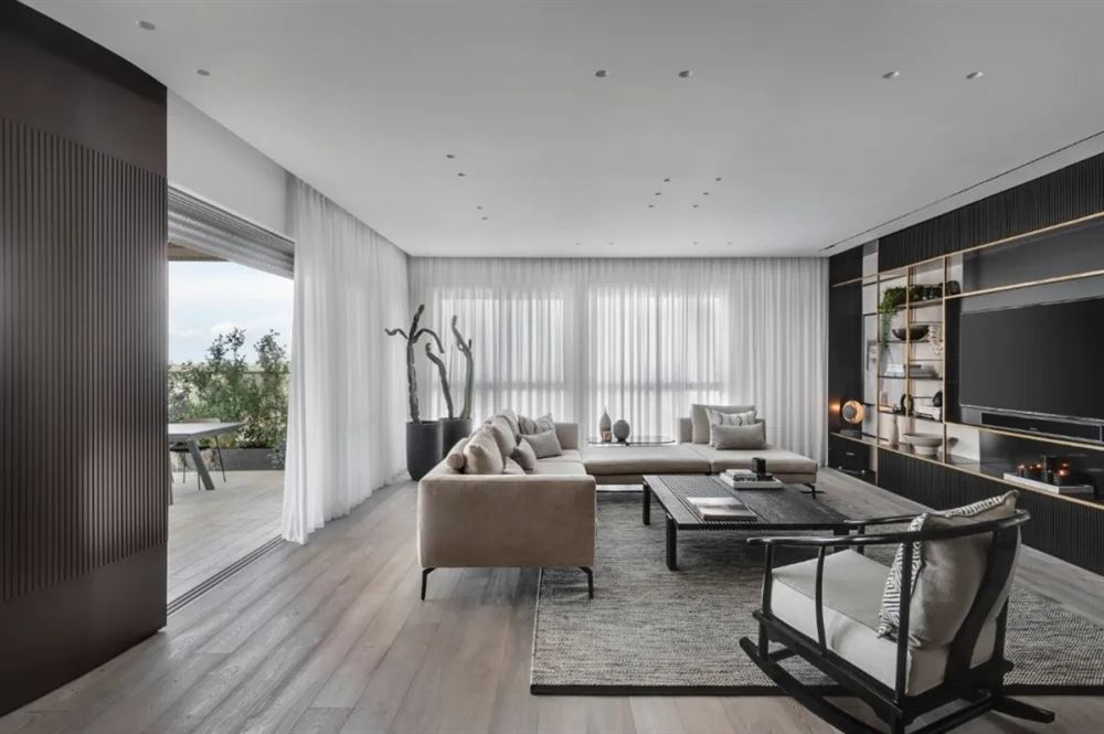 廣州市珠光御景壹號輕奢風格四居室裝修案例