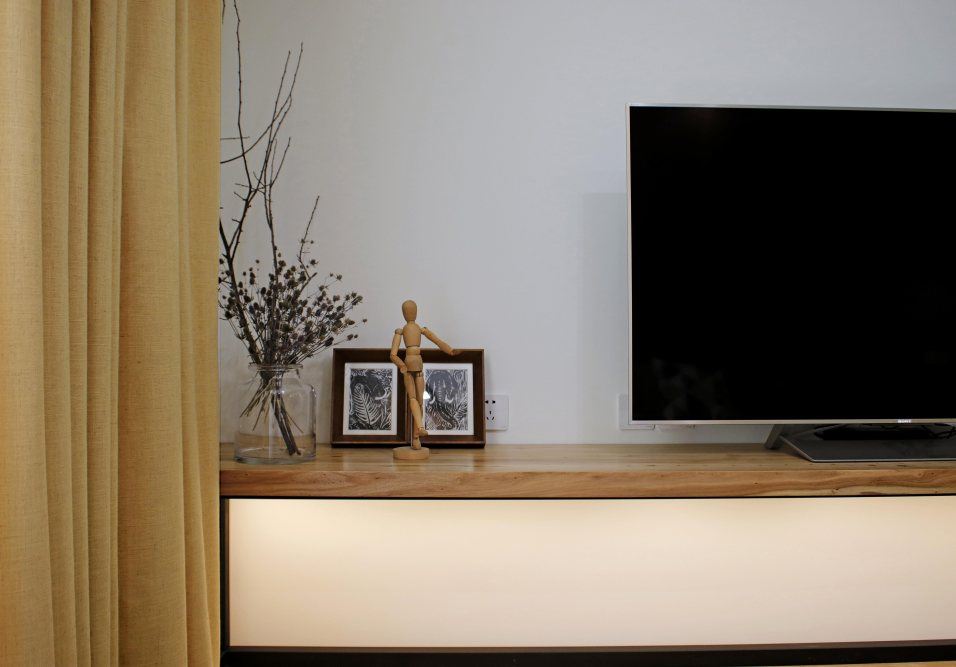 佛山市順德華潤置地廣場輕奢風格三居室裝修案例