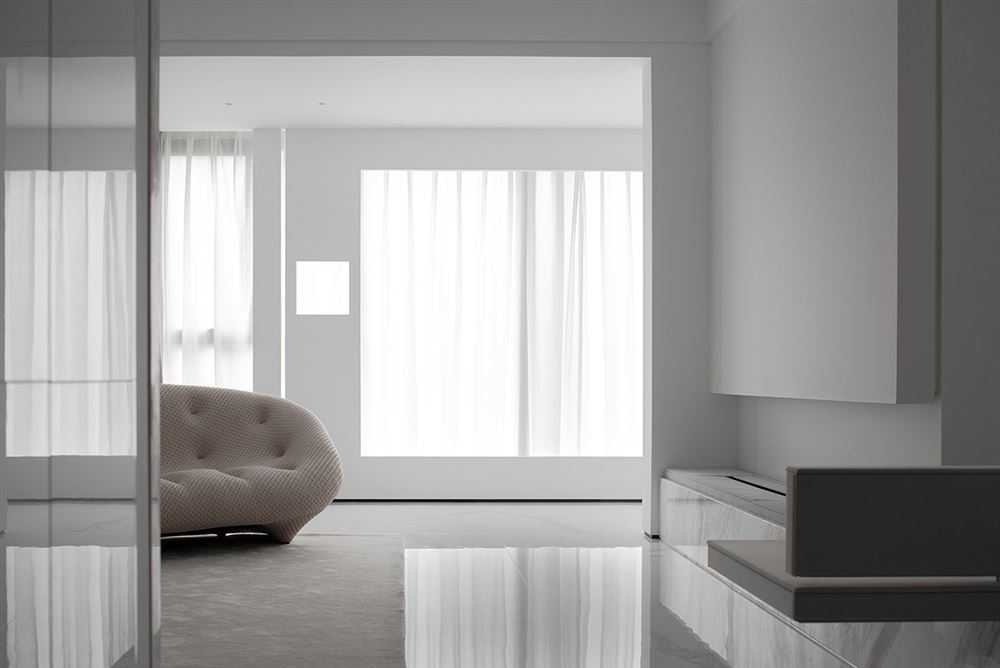 廣州市東方新世界現(xiàn)代簡(jiǎn)約風(fēng)格三居室裝修案例